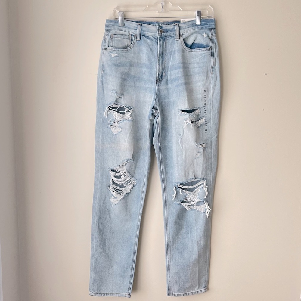 American Eagle Long High Rise Ripped Mom Jean Light Blue Size 10 Long **NWT**